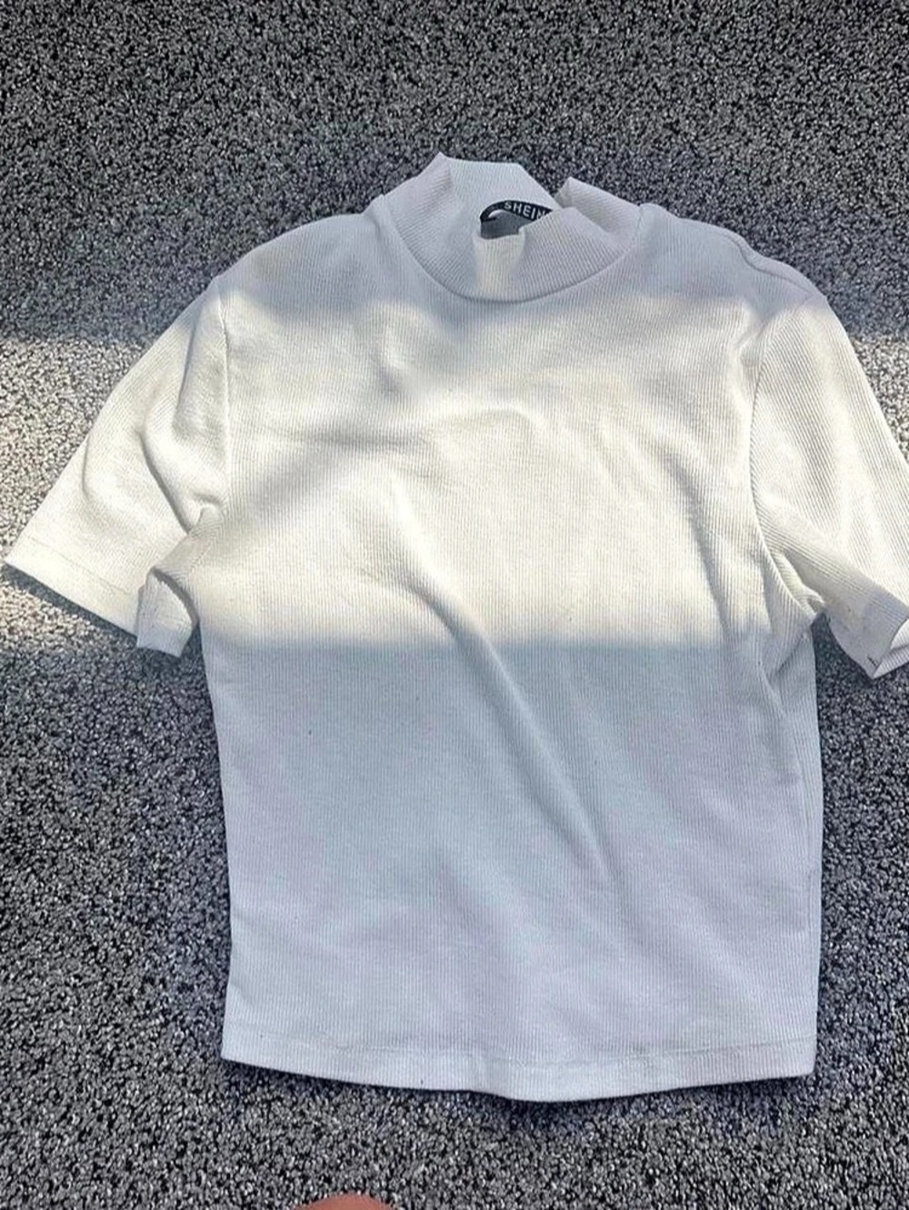 SHEIN Ribbed Mock Neck Tee in White Small Like New